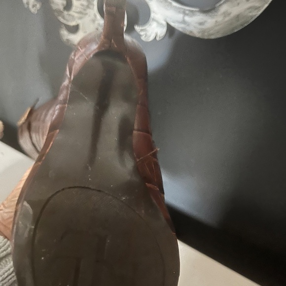 Ralph Lauren Jennison II Embossed Croc Leather Knee-High Boots. Size 8. - Picture 11 of 12